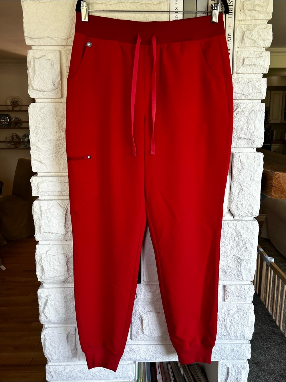 FIGS Zamora High Rise Joggers Scrub Pants Red Size Large Tall